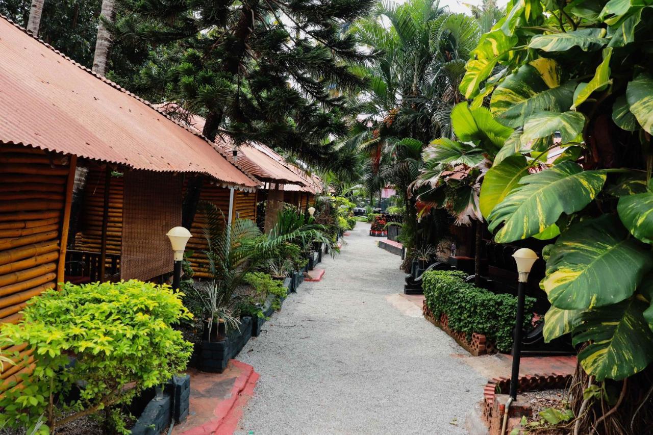 Kerala Bamboo House Varkala Exterior foto